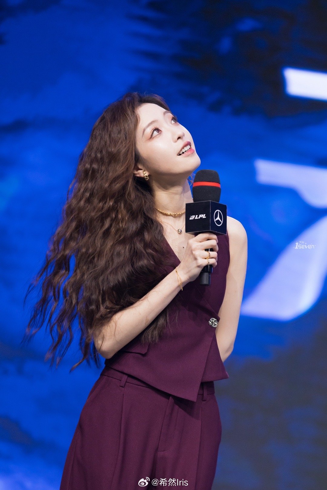 6a9e8b55gy1i49s07by7cj20u018zwki.jpg