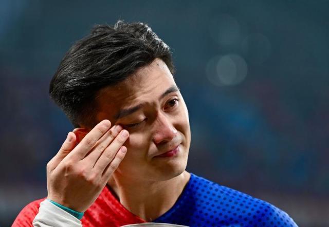 开云体育下载网页版-申花官方通报伤情：蒋圣龙面部骨折 或戴面罩出场